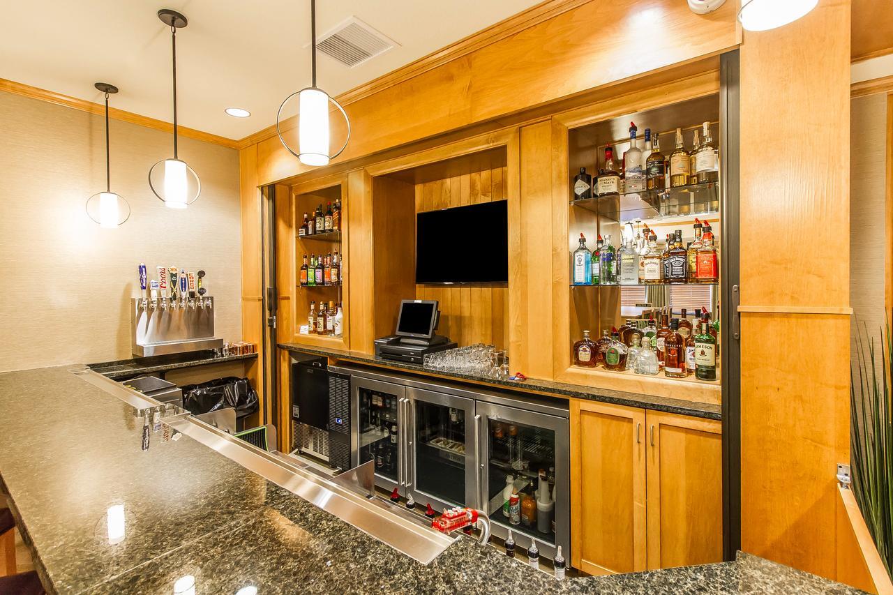 Mainstay Suites Stanley Εξωτερικό φωτογραφία
