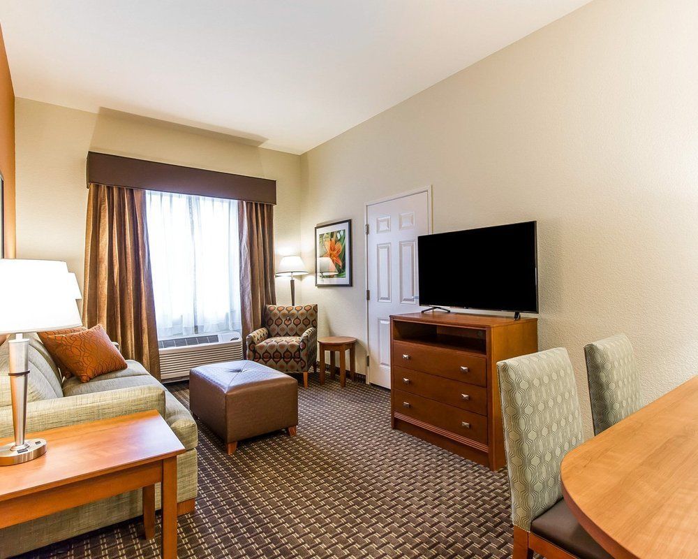 Mainstay Suites Stanley Εξωτερικό φωτογραφία