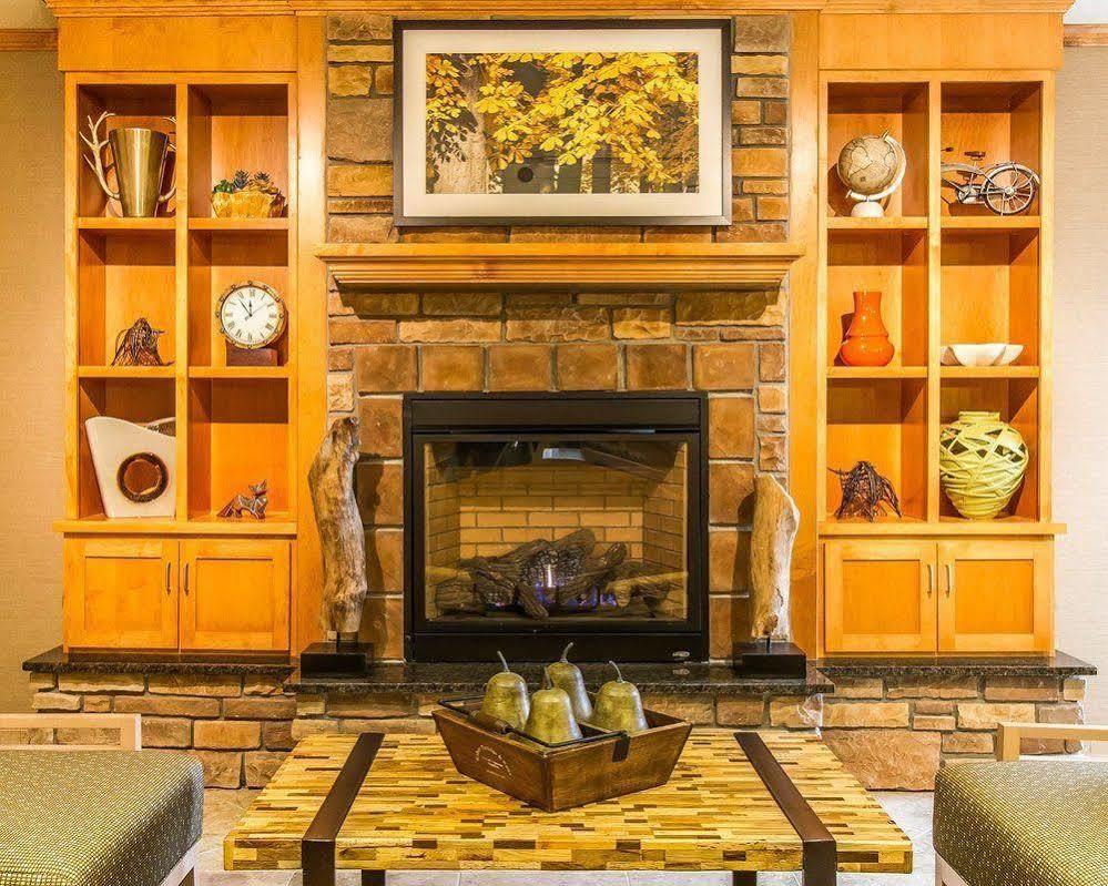 Mainstay Suites Stanley Εξωτερικό φωτογραφία