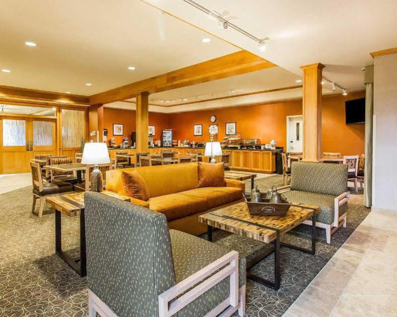 Mainstay Suites Stanley Εξωτερικό φωτογραφία